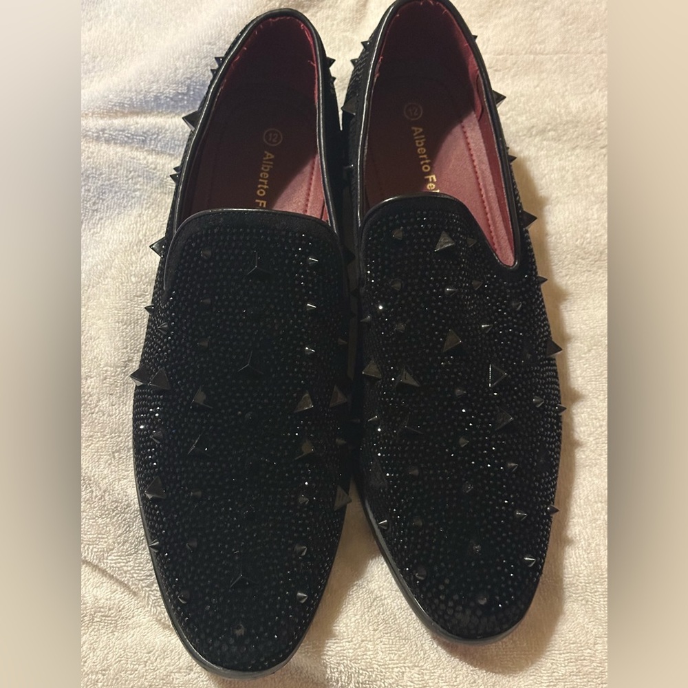 Men's black Spike Pointy Toe Punk Studded Rivet Loafers